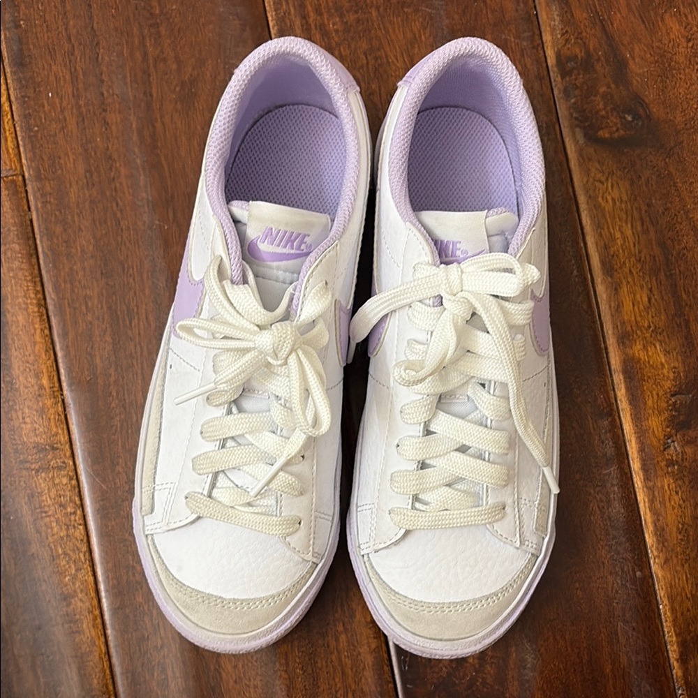 Nike Blazer '77 Low Top 4Y - Picture 3 of 8